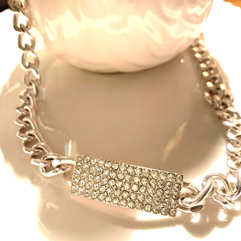 Elegant Silver Chain Necklace with Crystal Pendant